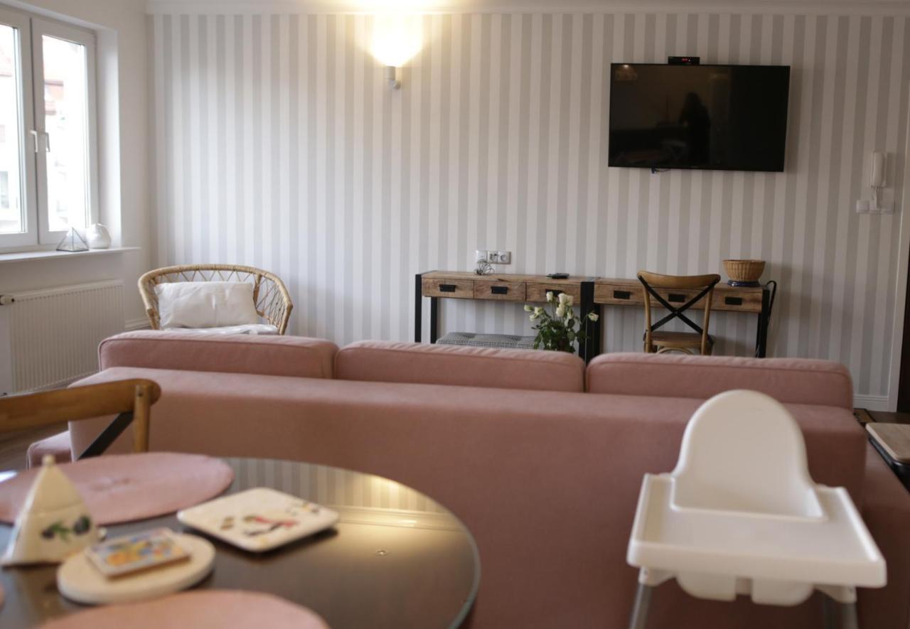 Apartament Biala Sowa - Weisse Eule Apartment Kołobrzeg Eksteriør bilde